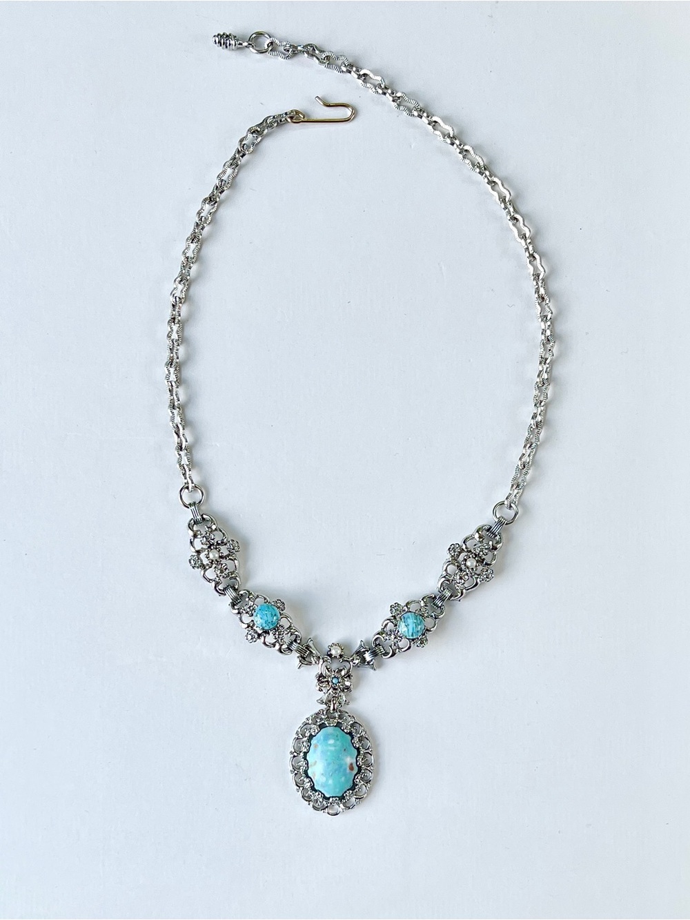 🪺Vintage Faux Turquoise, Pearl & Silver Festoon-Style Drop Necklace